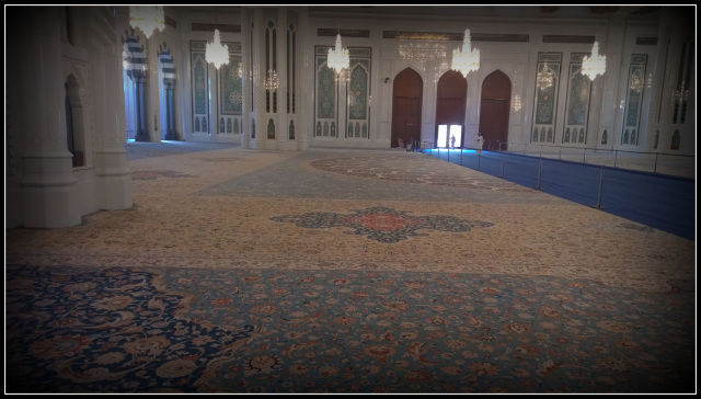 Photo of Oman Diaries: A visit to the Sultan Qaboos Grand Mosque 7/9 by Aseem Rastogi