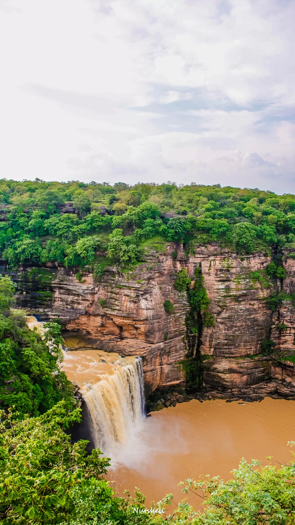 Photo of Devdari Waterfall, Uttar Pradesh by Awara Feet