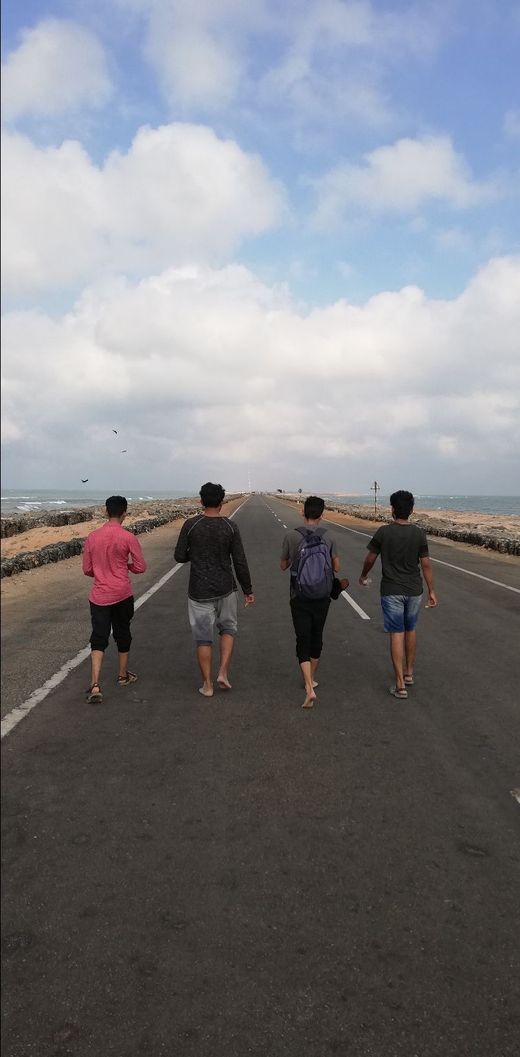 Photo of Dhanushkodi Beach, Tamil Nadu by Abdulla Zunoon