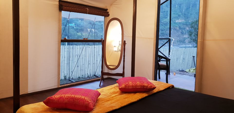 Photo of Want to travel back in time? Presenting Vintage themed Luxury Glamps for your next getaway. 5/5 by Vaishali Tanwar