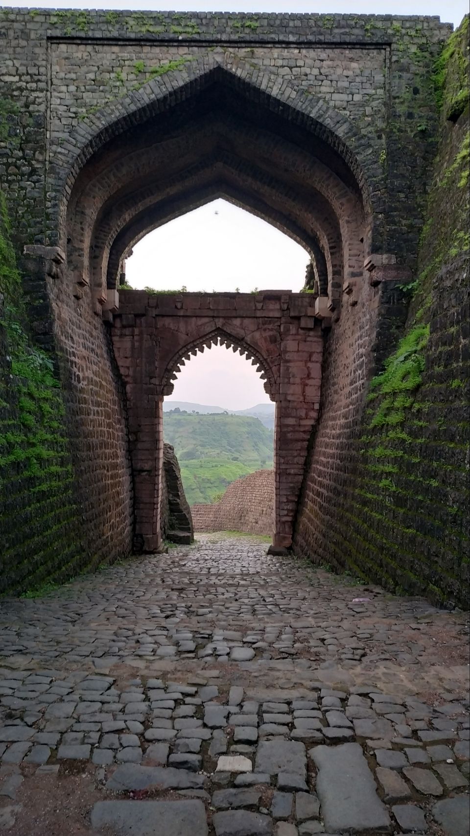 Photo of Mandu/Mandavgadh - City Of Joy And Maheshwar #Getaway #Monsoon by Nisarg Shah