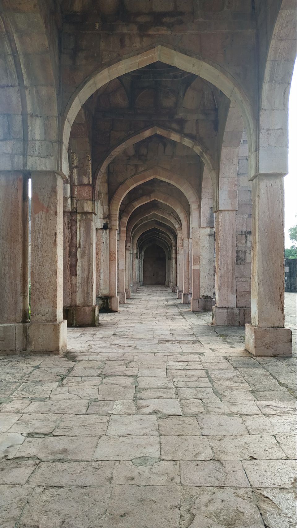 Photo of Mandu/Mandavgadh - City Of Joy And Maheshwar #Getaway #Monsoon by Nisarg Shah