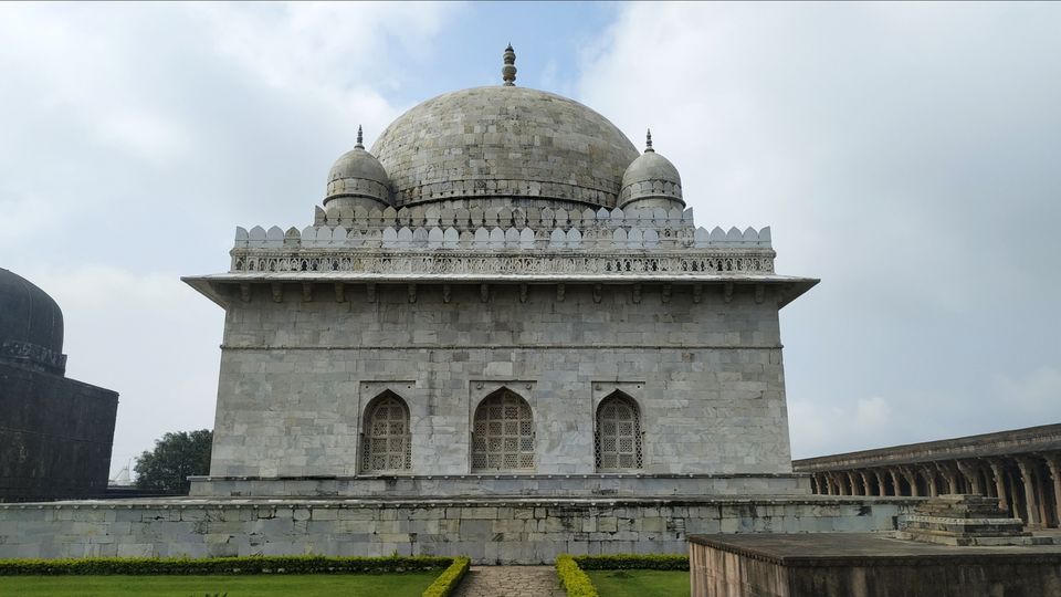 Photo of Mandu/Mandavgadh - City Of Joy And Maheshwar #Getaway #Monsoon by Nisarg Shah