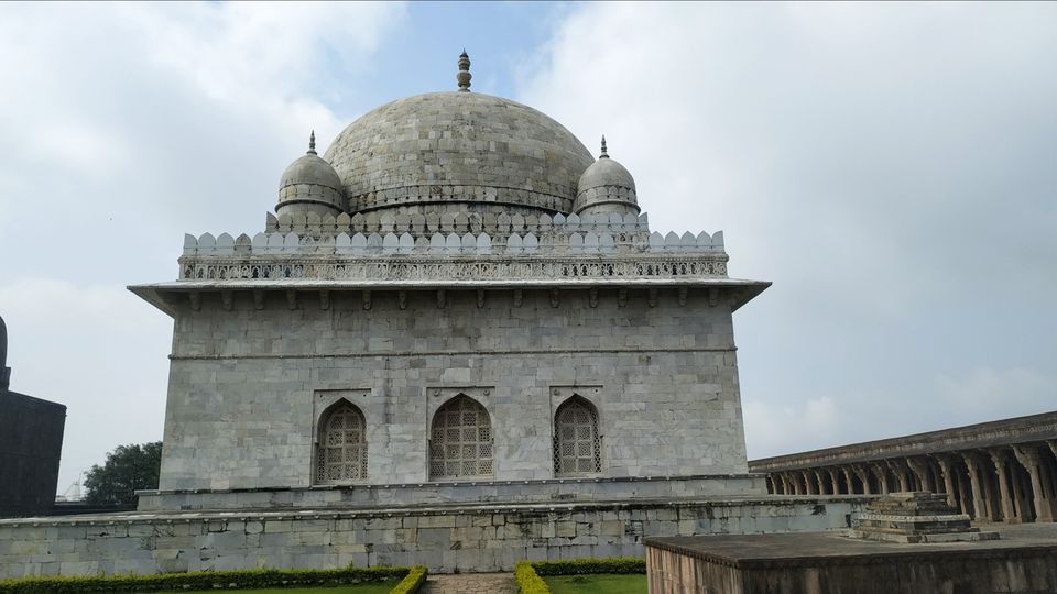 Photo of Mandu/Mandavgadh - City Of Joy And Maheshwar #Getaway #Monsoon by Nisarg Shah