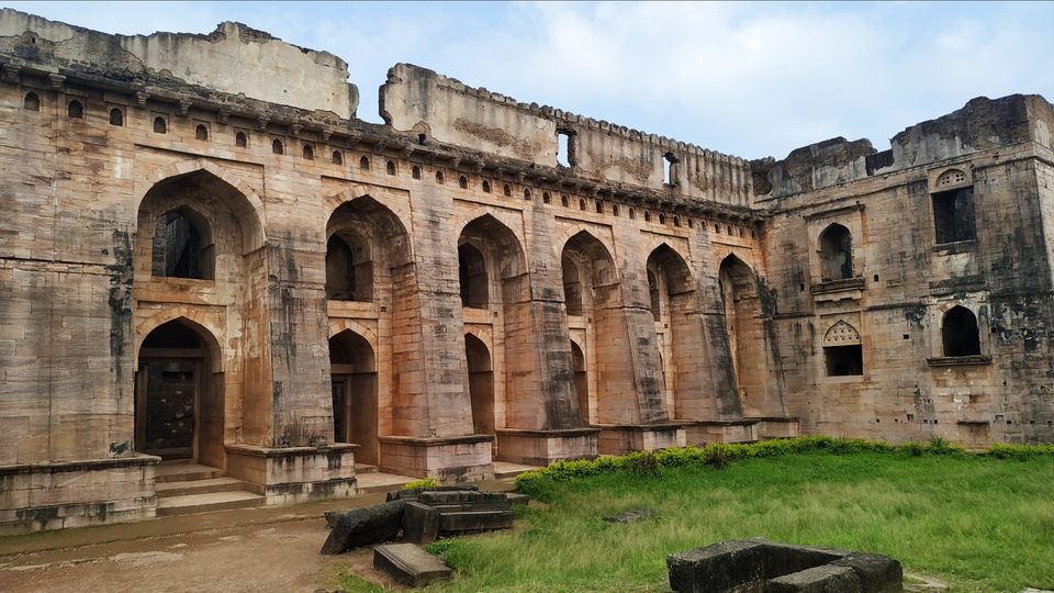 Photo of Mandu/Mandavgadh - City Of Joy And Maheshwar #Getaway #Monsoon by Nisarg Shah