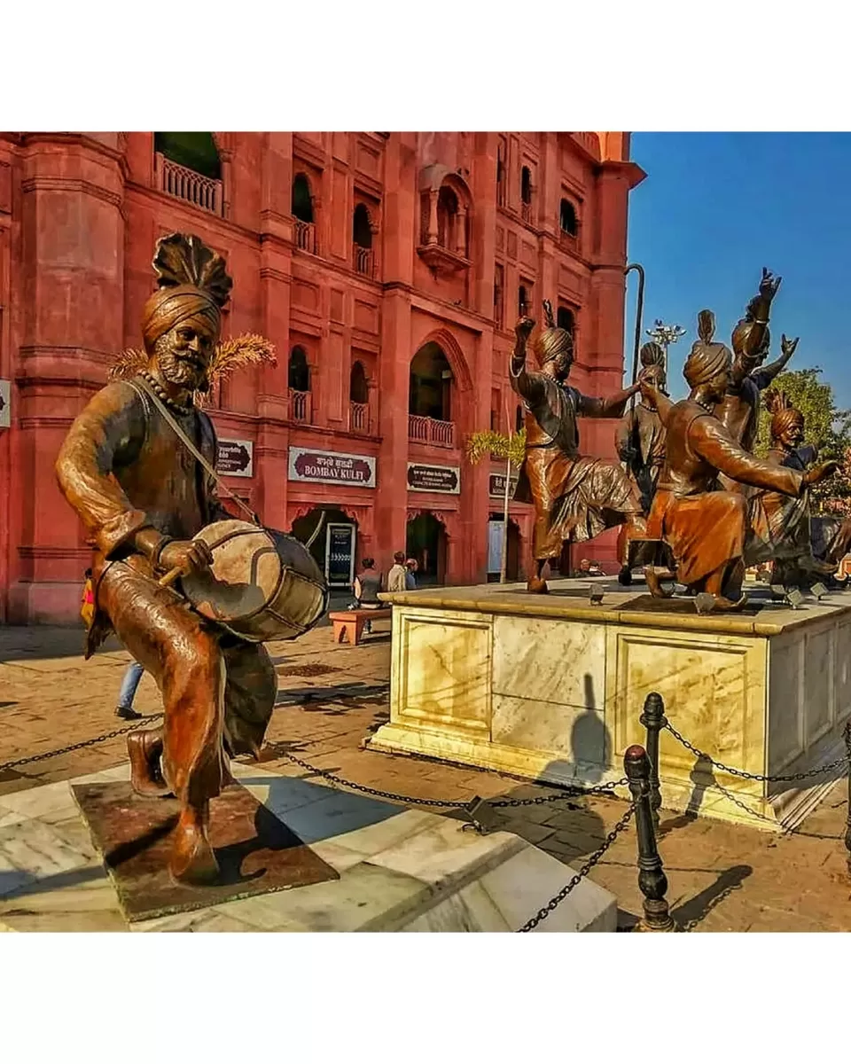 Photo of Heritage Street by Surbhi Somani