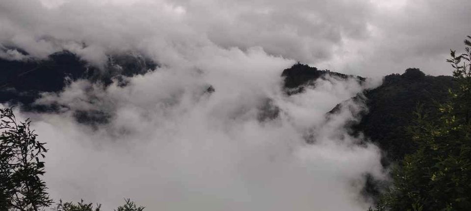 Photo of Munnar Top Station, View Point, View Point Path, Munnar, Kerala, India by Surbhi Somani