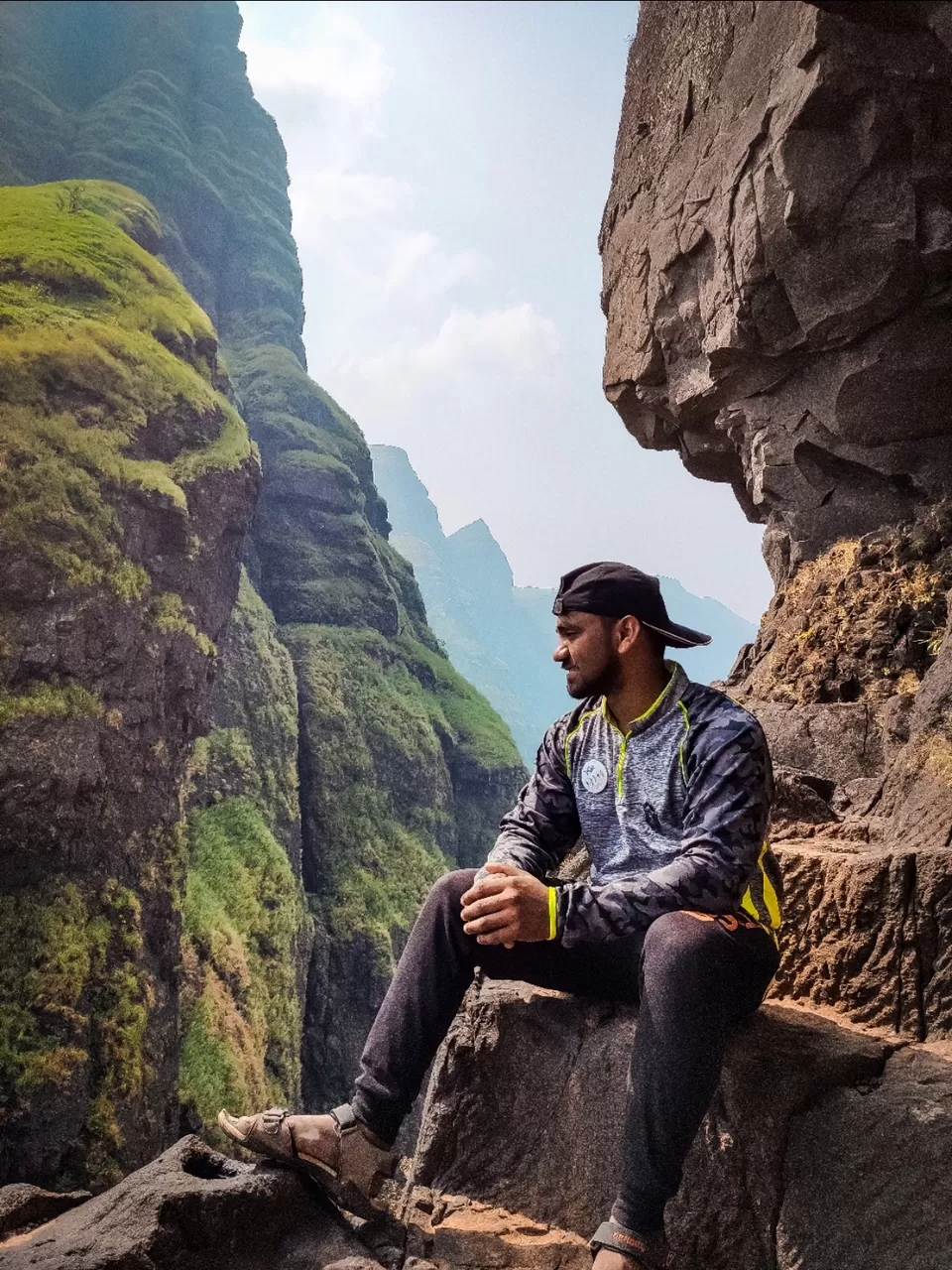 Photo of Bhairavgad Fort, Ajanawale, Maharashtra, India by Dipak Kadu