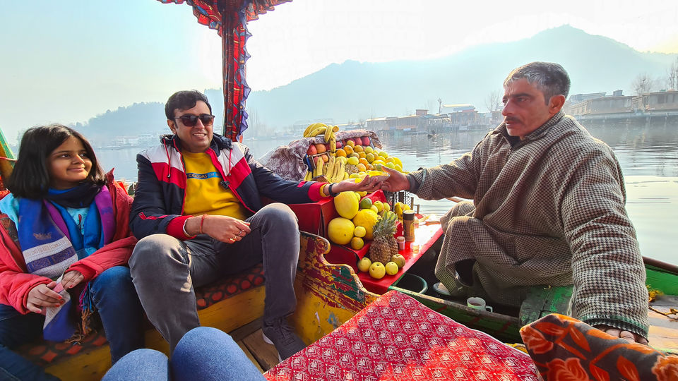 Photo of Houseboat stay in Dal Lake, Srinagar is a perfect example of Kashmiri Hospitality ! 5/6 by Wandering Monk