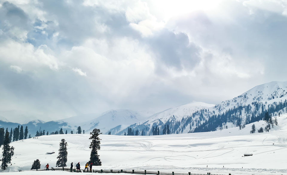 Photo of Gulmarg ! If you have not visited this place, pack your bags now. 5/7 by Wandering Monk