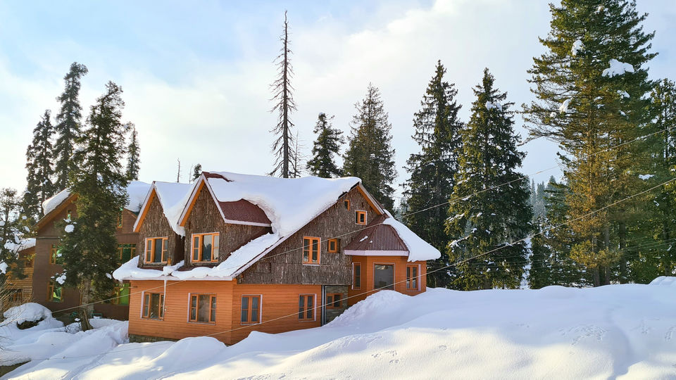 Photo of Gulmarg ! If you have not visited this place, pack your bags now. 3/7 by Wandering Monk