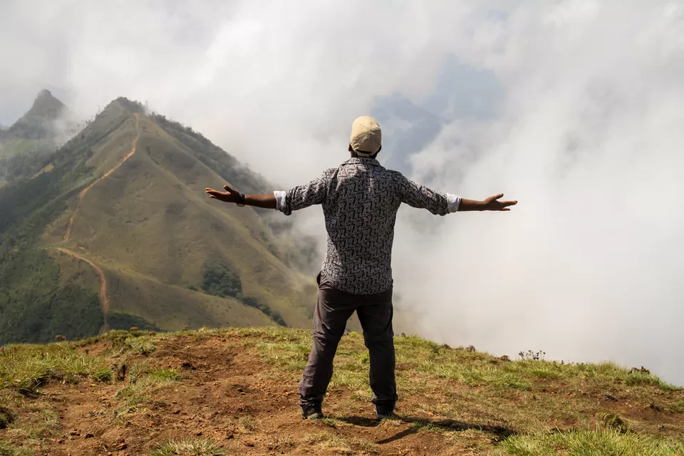 Photo of Kolukkumalai Sunrise View Point, Kottagudi, Tamil Nadu, India by Jiiva