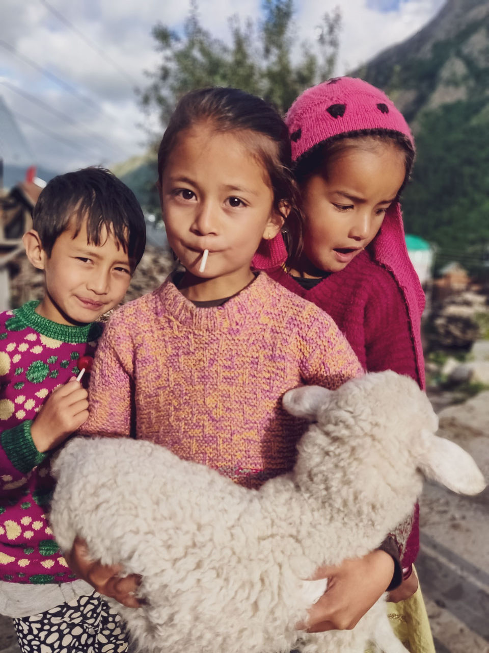 Photo of Meet The Descendants Of God Living In The Mountains Of The Last Village Of India 3/6 by Abhigya S