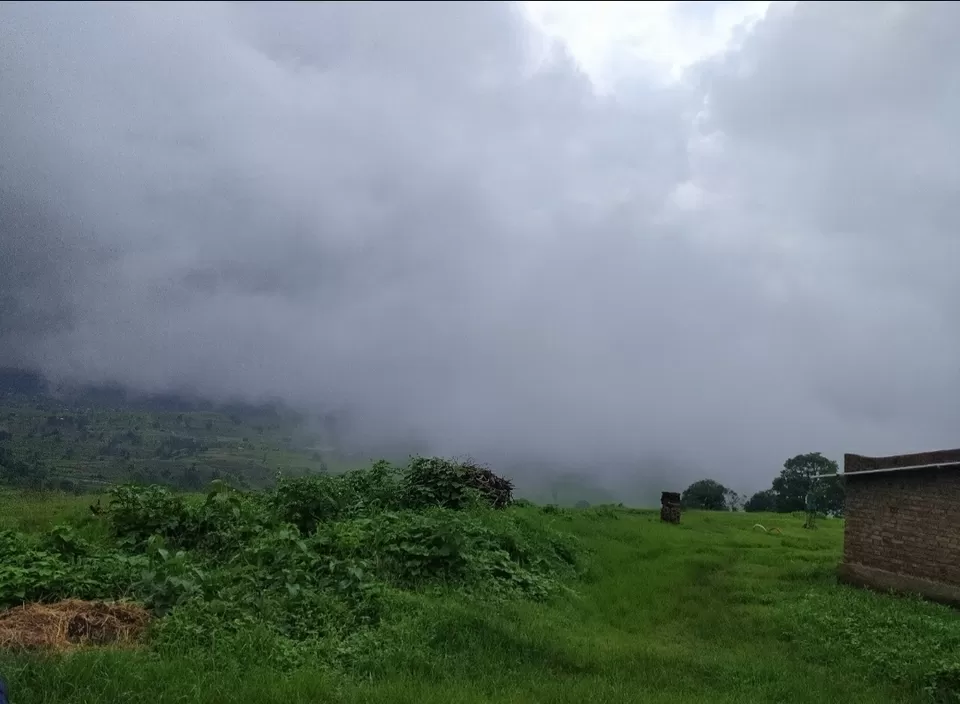 Photo of OASIS BEHIND CLOUDS (SALHER FORT)#roadtrip#salherfort#moonsoon#friends#trips#goodvibes#crazyfriends by Nirav Dhimmar