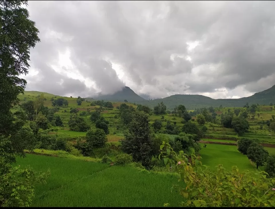 Photo of OASIS BEHIND CLOUDS (SALHER FORT)#roadtrip#salherfort#moonsoon#friends#trips#goodvibes#crazyfriends by Nirav Dhimmar
