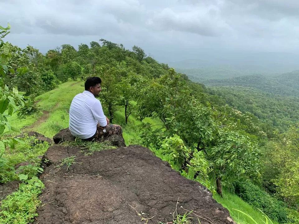 Photo of ROOPGADH FORT#roopgadhfort#moonsoon#forest#cloud#scrazyfriends#goodvibes#fort#trekking by Nirav Dhimmar