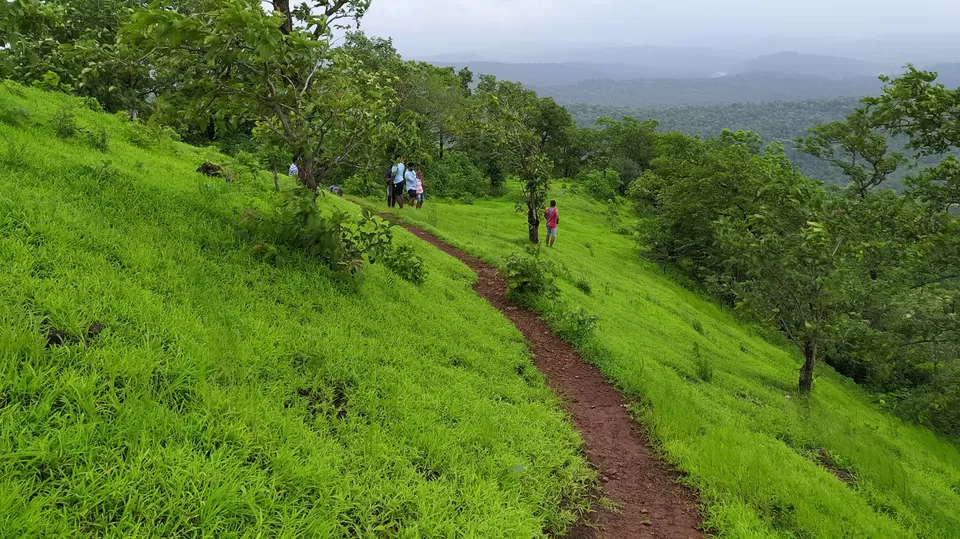 Photo of ROOPGADH FORT#roopgadhfort#moonsoon#forest#cloud#scrazyfriends#goodvibes#fort#trekking by Nirav Dhimmar