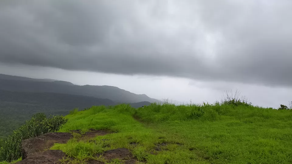 Photo of ROOPGADH FORT#roopgadhfort#moonsoon#forest#cloud#scrazyfriends#goodvibes#fort#trekking by Nirav Dhimmar