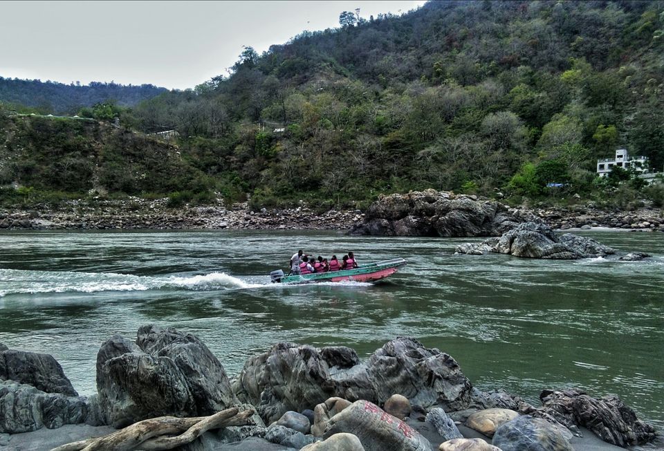 Photo of Parmarth Niketan Ashram, Ram Jhula, Swarg Ashram, Rishikesh, Uttarakhand, India by The nomadic girl