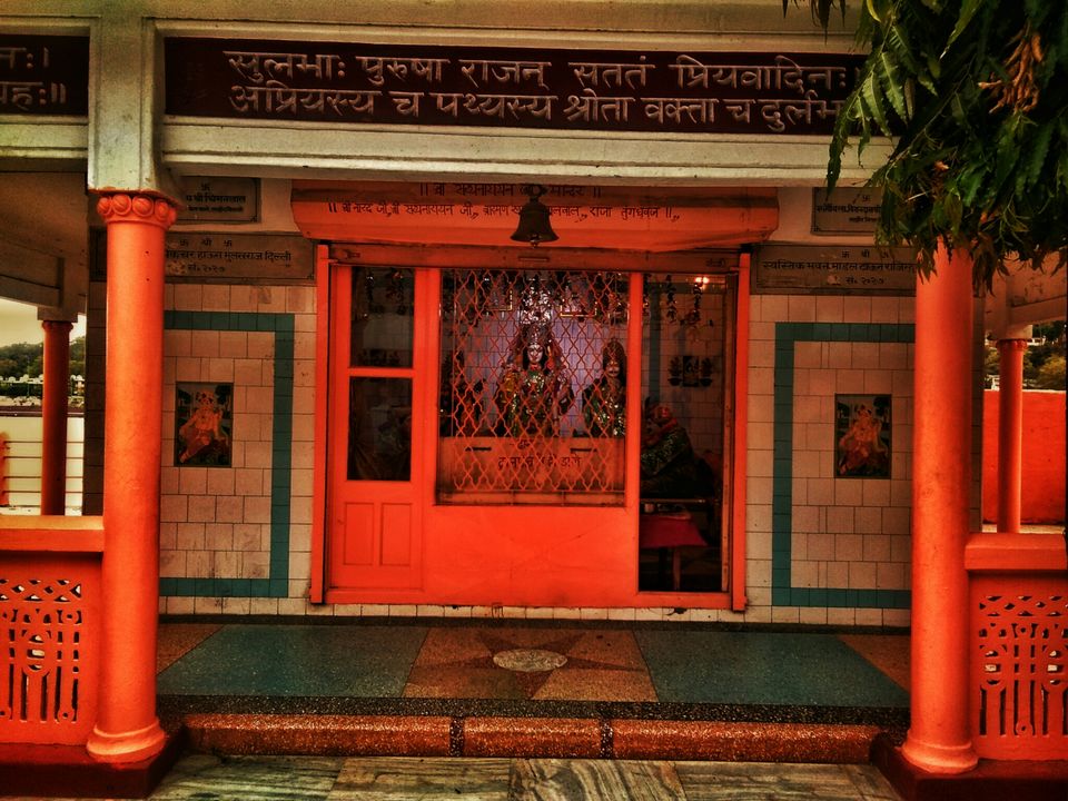 Photo of Parmarth Niketan Ashram, Ram Jhula, Swarg Ashram, Rishikesh, Uttarakhand, India by The nomadic girl
