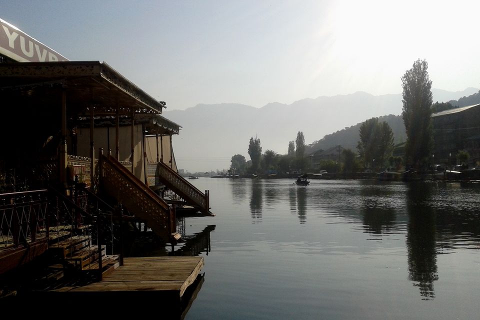 Photo of Houseboats-The floating Houses of Kashmir 5/14 by Nitish Arora
