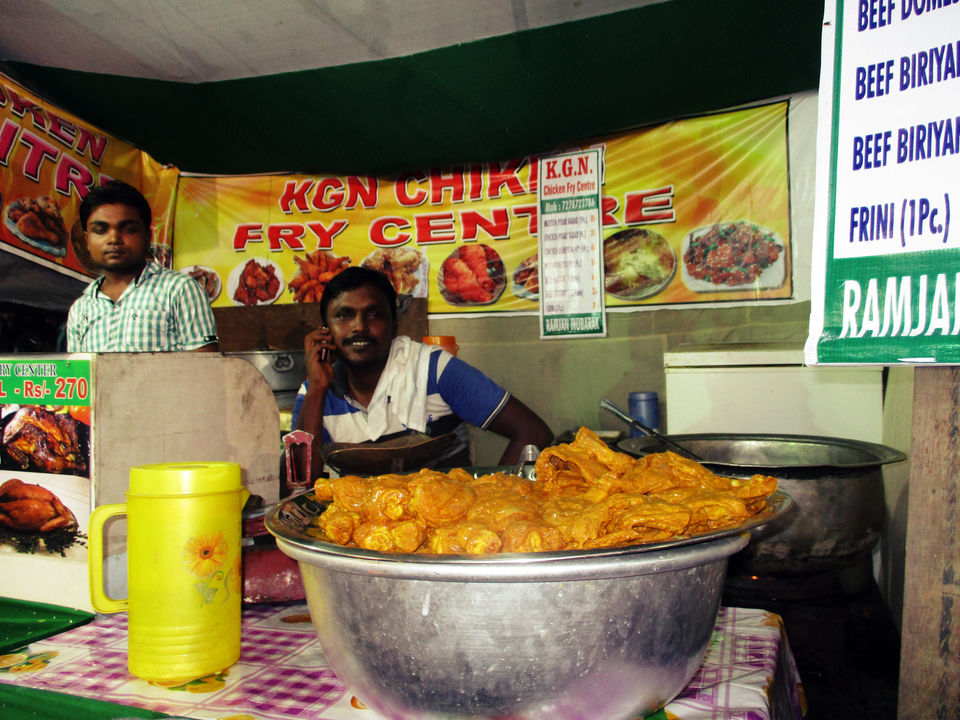Photo of Exploring the streets of Calcutta - haleem hunting on Zakaria Street 17/17 by Mustak Ali