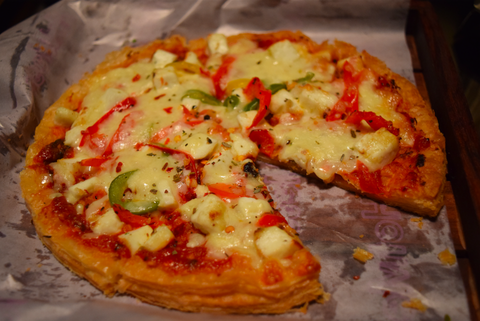 Photo of Review: Hot Mess, Connaught Place, New Delhi by Sukhmani Sakhi