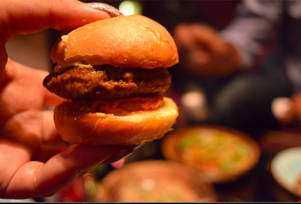 Photo of Review: Hot Mess, Connaught Place, New Delhi by Sukhmani Sakhi