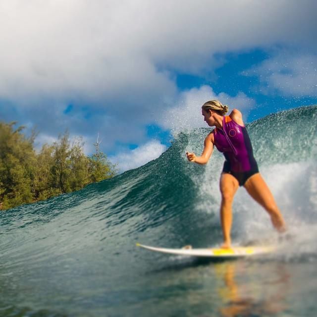Photo of Bethany Hamilton: The One Armed Pro Surfer Will Break Your Heart, But Her Courage Will Inspire You 3/8 by Gunjan Upreti