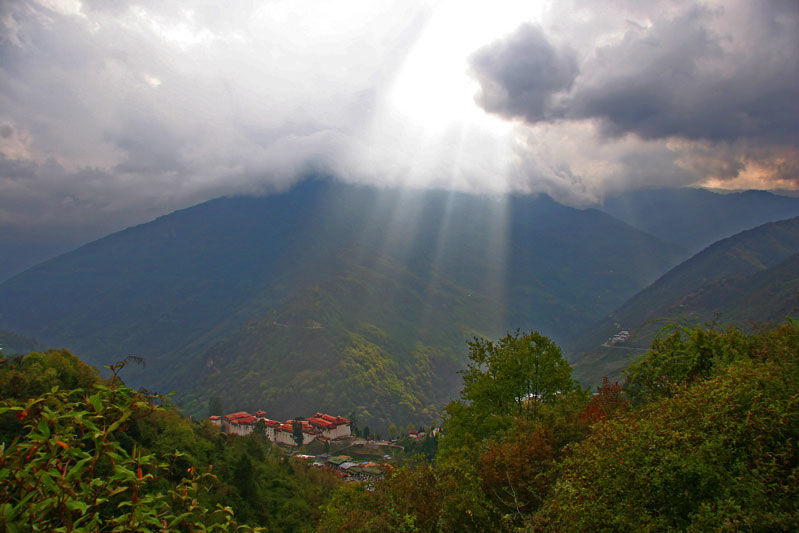 Photo of 10 Reasons Why People in Bhutan Are The Best Kind Of People You’ll Ever Meet 10/10 by Himani Khatreja