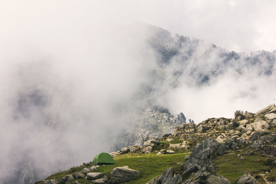Photo of Triund Trek: A Single Girl Goes On A Solo Trip With Only Rs 3500 In Her Pocket 29/38 by Pramati Anand