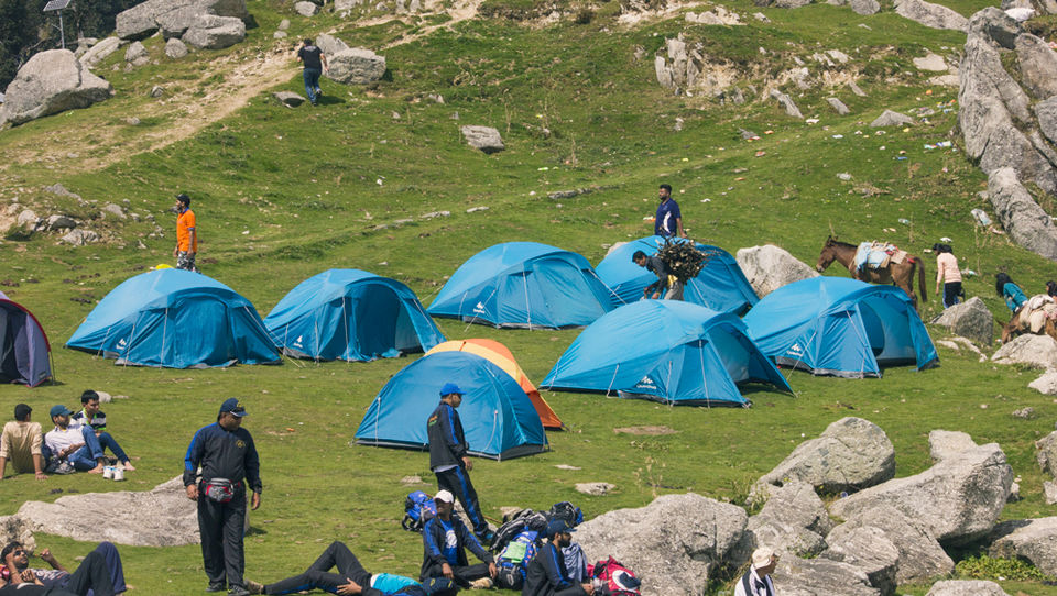 Photo of Triund Trek: A Single Girl Goes On A Solo Trip With Only Rs 3500 In Her Pocket 28/38 by Pramati Anand