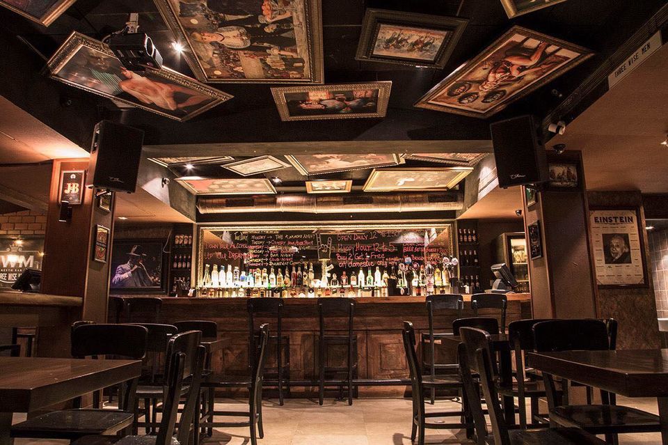 Photo of 10 Best Pubs In Mumbai You Should Drink At Before You Die by Gunjan Upreti