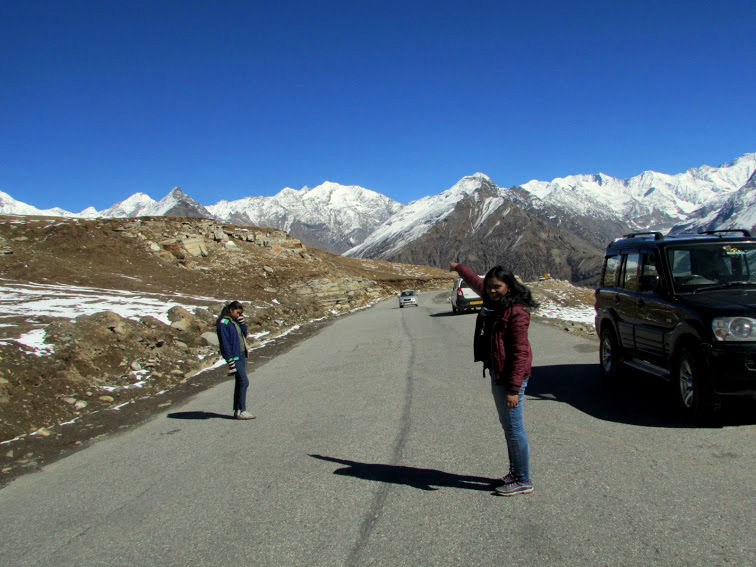 Photo of Manali- Beauty of hills, snow and greens. 12/20 by anila