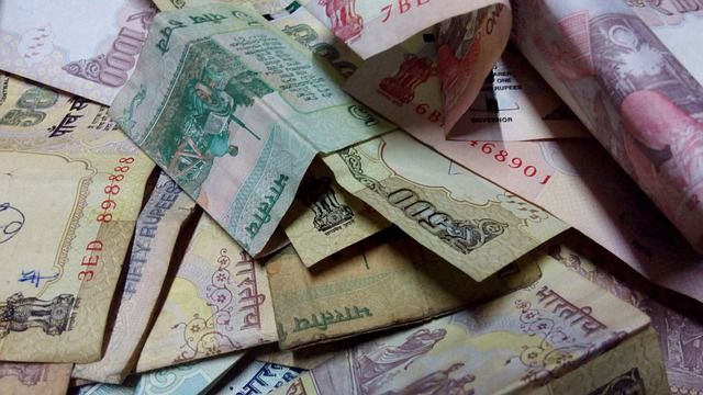 Photo of Ways to Save Money on Your Trip! 10/10 by Pooja Naik