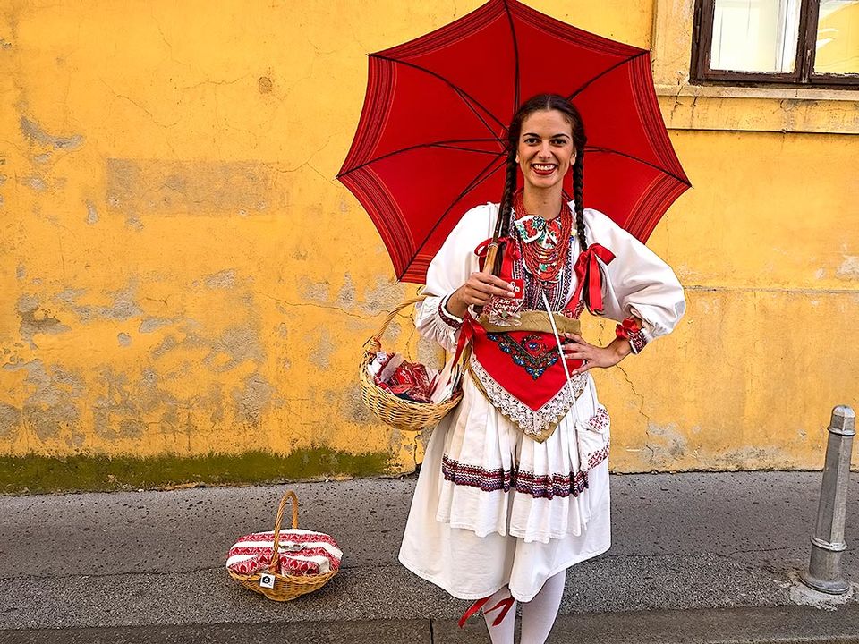 Photo of 9 Stunning Traditional Dresses In The World That You Should Wear Atleast Once 9/19 by Priyam Bagga