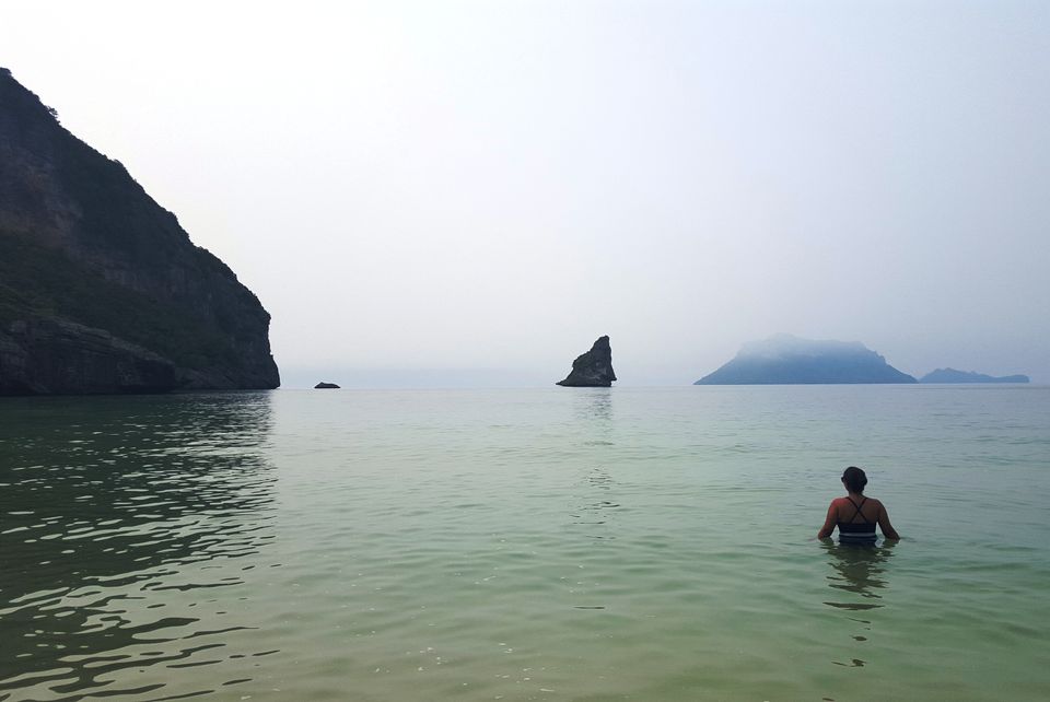 Photo of Ang Thong National Marine Park: The Inspiration Behind The Movie "The Beach" 12/12 by Adyasha Dash (The Wandering Mind)