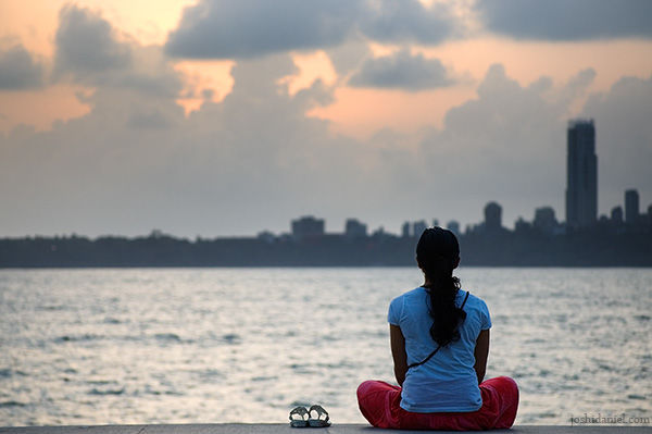 Photo of Everybody Owns a Piece Of Marine Drive 4/6 by Pooja Naik