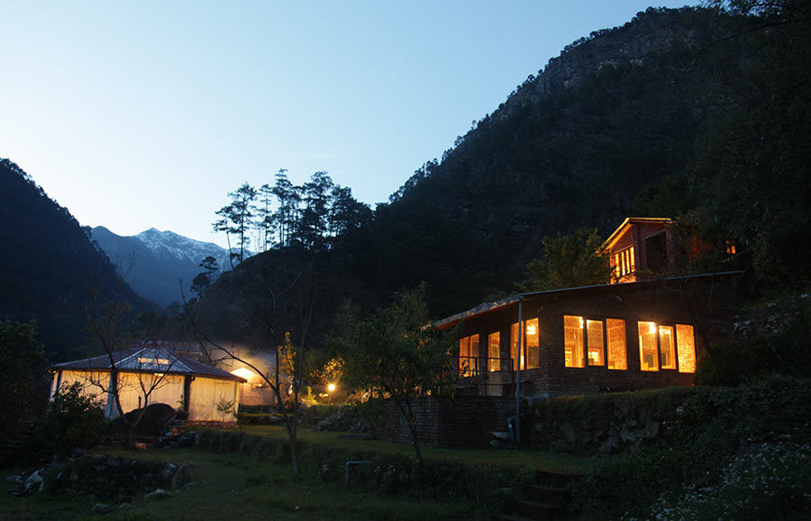 Photo of 10 Secret Homestays In Uttarakhand That Will Give You A Pure Taste Of Life In The Hills 9/20 by Disha Kapkoti