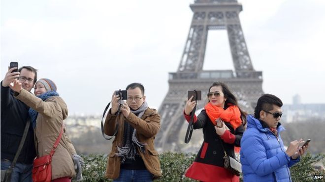 Photo of Of Faces & Places: How the ‘travel-selfie epidemic' has changed the way we travel. 1/2 by Pooja Naik