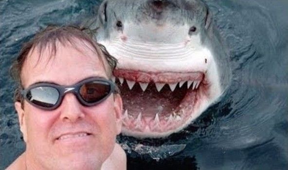Photo of Of Faces & Places: How the ‘travel-selfie epidemic' has changed the way we travel. 2/2 by Pooja Naik