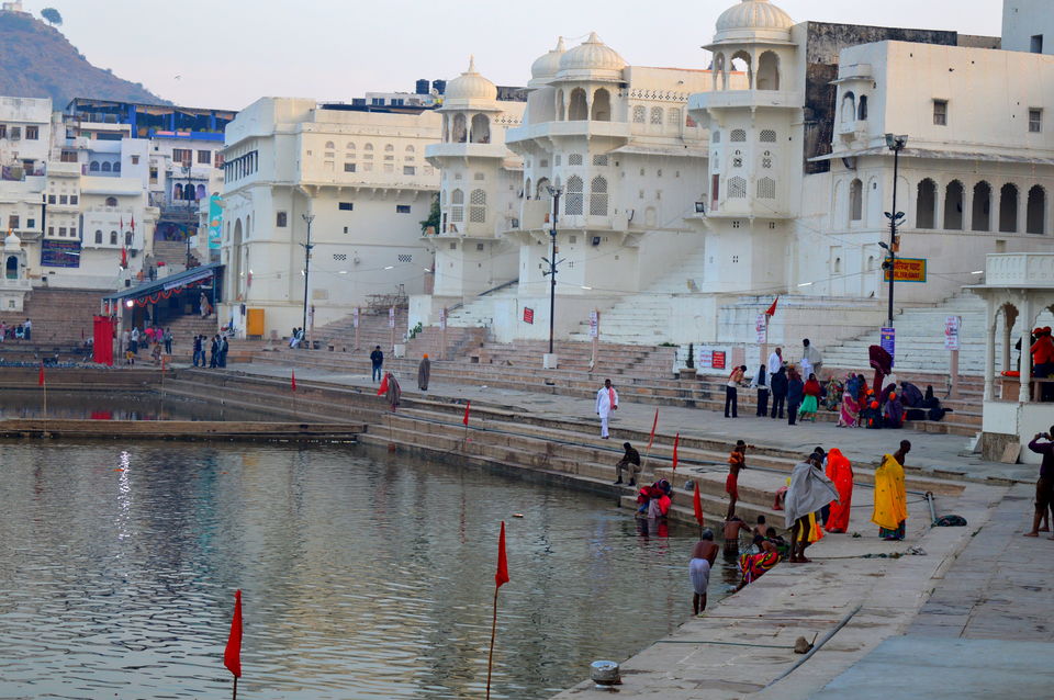 Photo of A Parikrama at the Pushkar Ghat 4/9 by Polomi M (Curious Traveler)