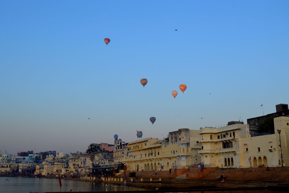 Photo of A Parikrama at the Pushkar Ghat 7/9 by Polomi M (Curious Traveler)