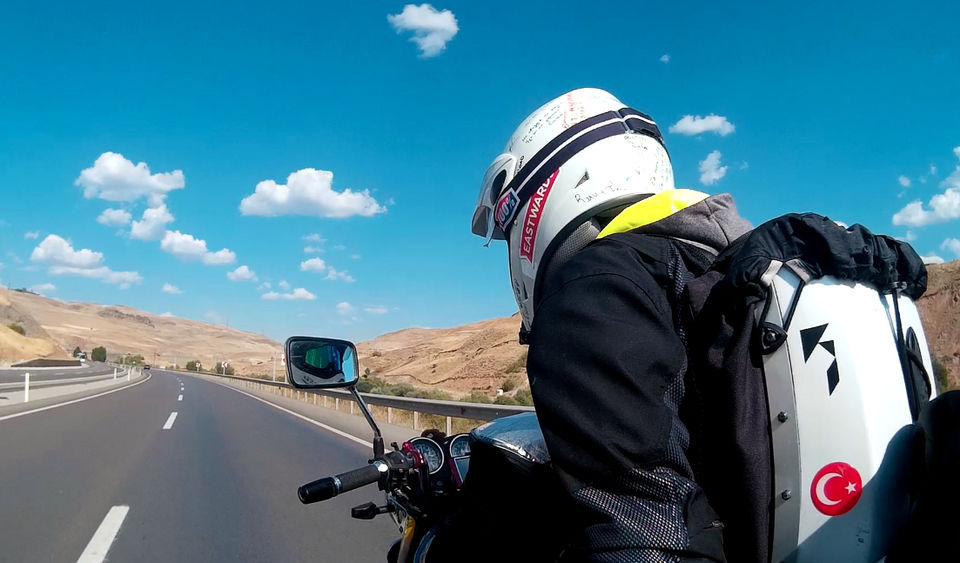 Photo of The Story Of This Boy’s Solo Bike Trip From Netherlands To Mumbai Will Awaken The Adventurer In You 7/10 by Gunjan Upreti