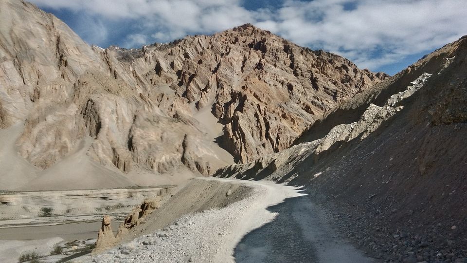 Photo of 1 Beast, 3 Wanderers, 5 States, 11 Days, 3200 Kilometres, ∞ experiences – Leh'd in India! 59/78 by Jaswanth Jagadeesh Insta: #jaswantravels