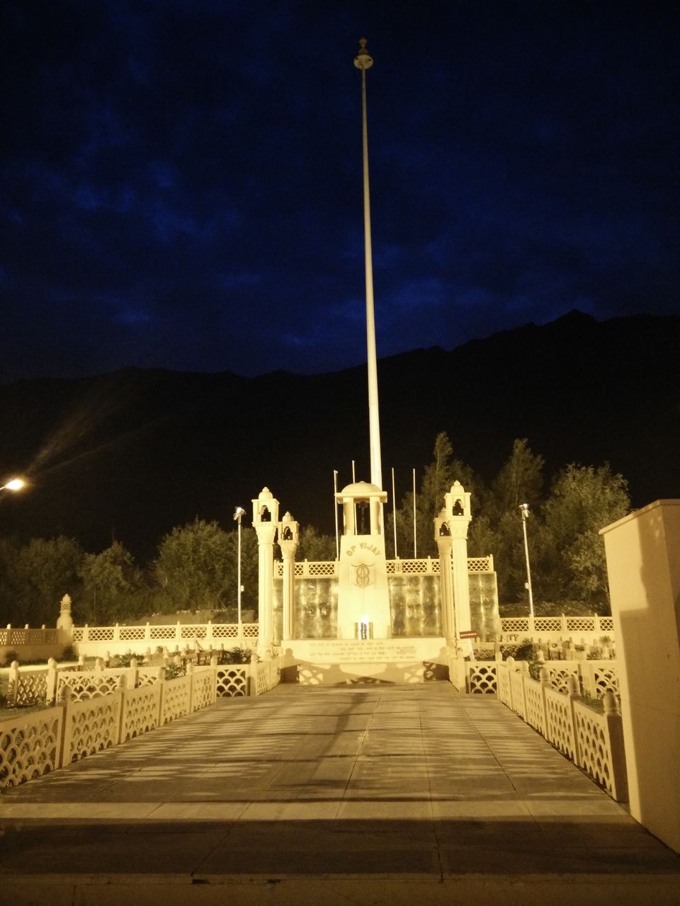 Photo of 1 Beast, 3 Wanderers, 5 States, 11 Days, 3200 Kilometres, ∞ experiences – Leh'd in India! 70/78 by Jaswanth Jagadeesh Insta: #jaswantravels