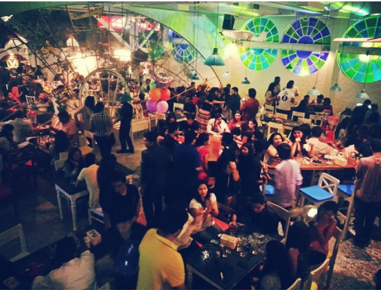 Photo of Groovy Pubs of Mumbai! 3/5 by Arushi Dutt