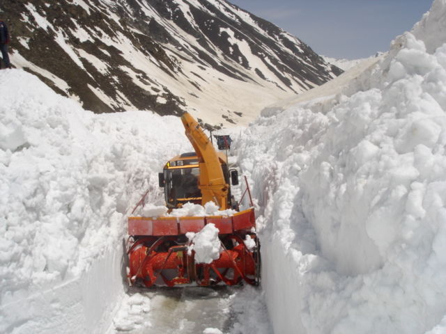 Photo of Zojila Pass Tunnel Will Soon Ensure An All-Year-Round Road Connectivity To Ladakh 2/6 by Disha Kapkoti