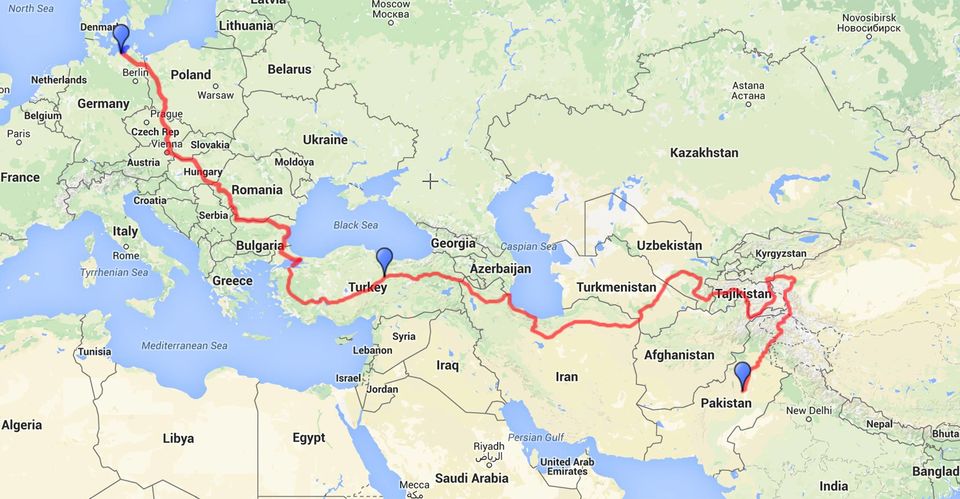 Photo of This Photographer Cycled From Germany To Pakistan And His Journey Would Be Every Traveller's Dream 3/15 by Disha Kapkoti