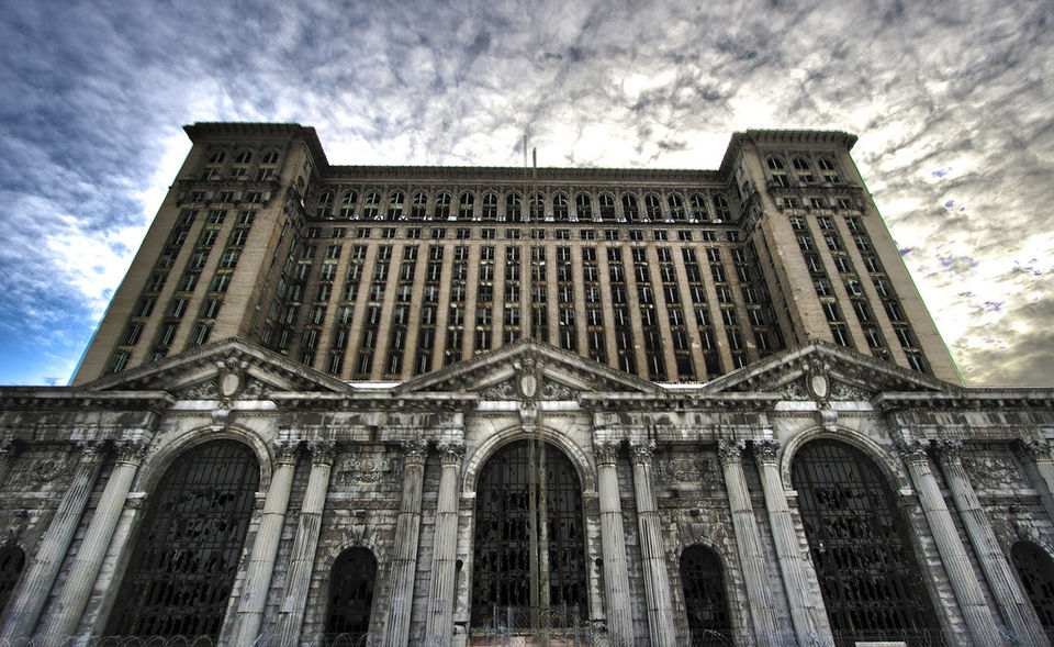 Photo of Abandoned Places Around The World That Will Give You The Creeps 6/21 by Priyam Bagga